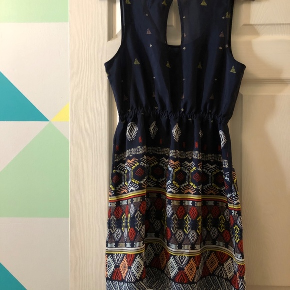 Summer dress - Picture 2 of 5